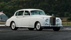Rolls-Royce Silver Cloud II de 1961 se convierte en un retromod de 640 HP para SEMA