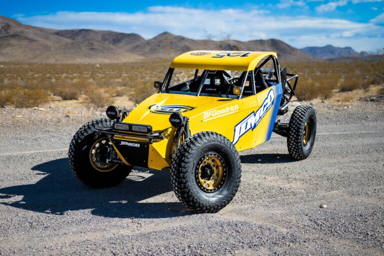 HELLA celebra su 125 aniversario en SEMA SHOW 2024