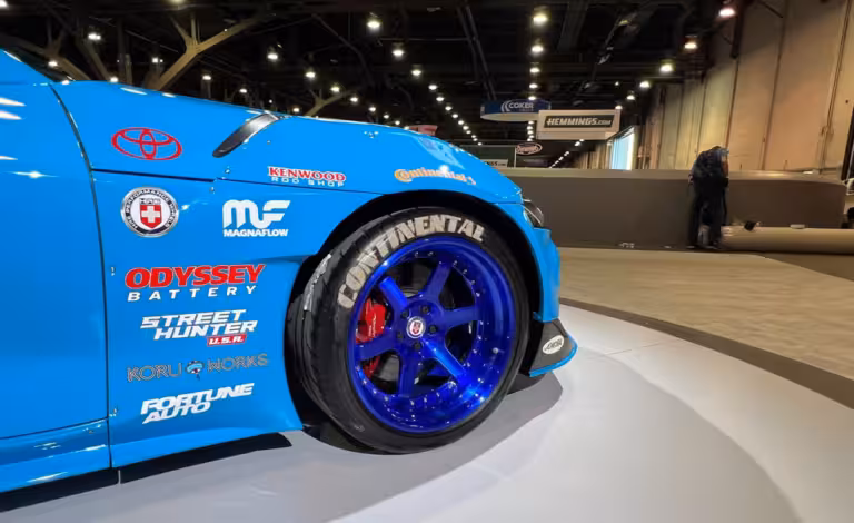 El Toyota ‘Suprabird’ rinde homenaje a Richard Petty en el SEMA Show 2024