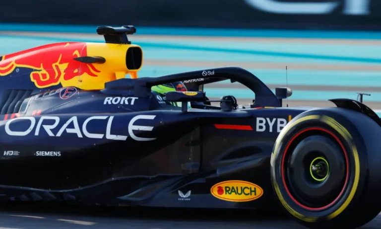 Christian Horner: Hadjar llamó la atención por ser más rápido que Tsunoda