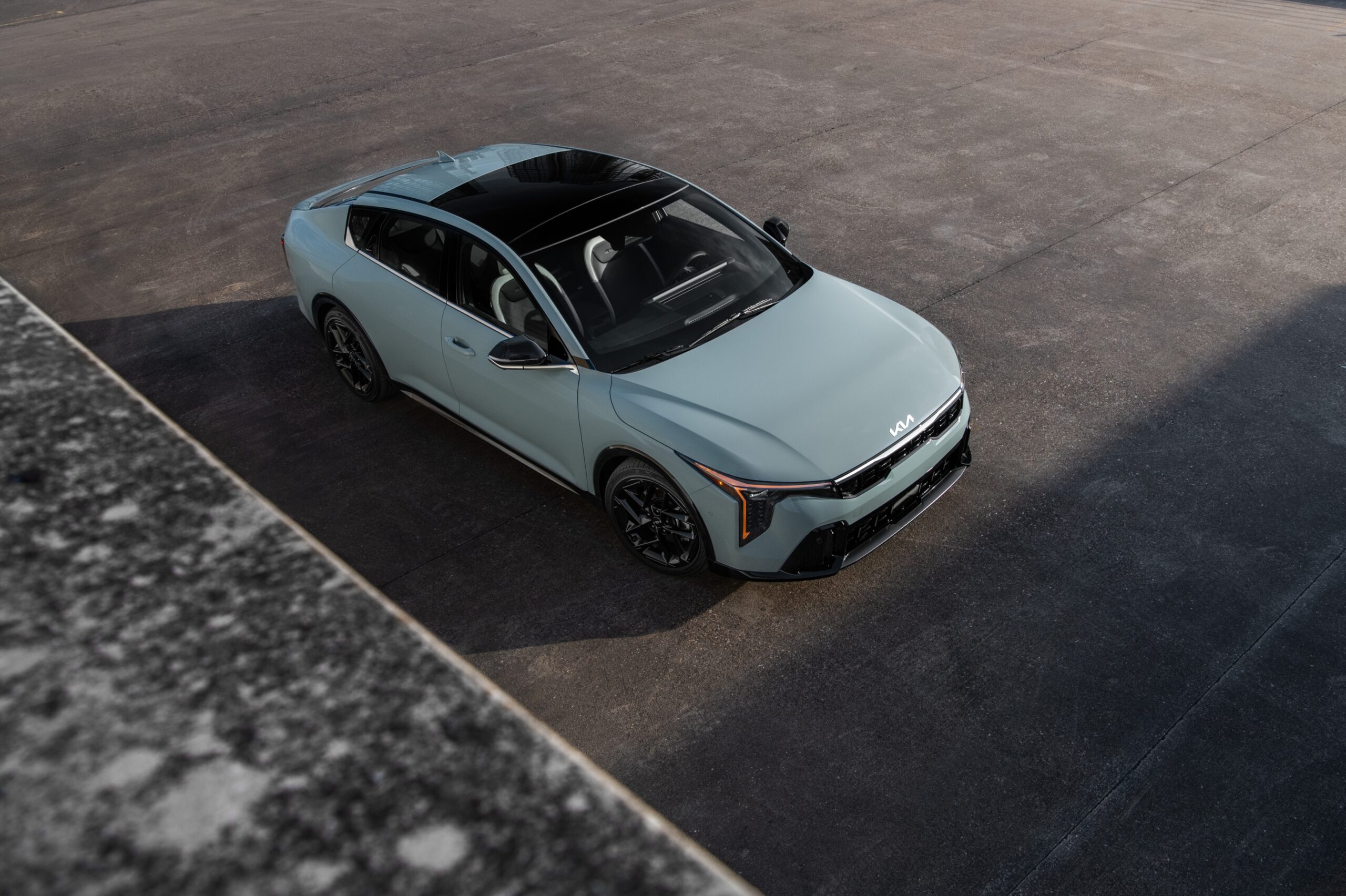 Nuevo Kia K4 2025: elevando el sedán compacto con espacio líder en su clase
