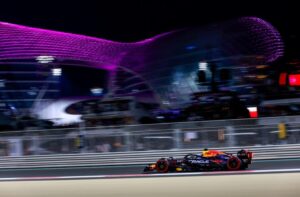 Lando Norris gana el Gran Premio de Abu Dabi, ¡el título de Constructores para McLaren!