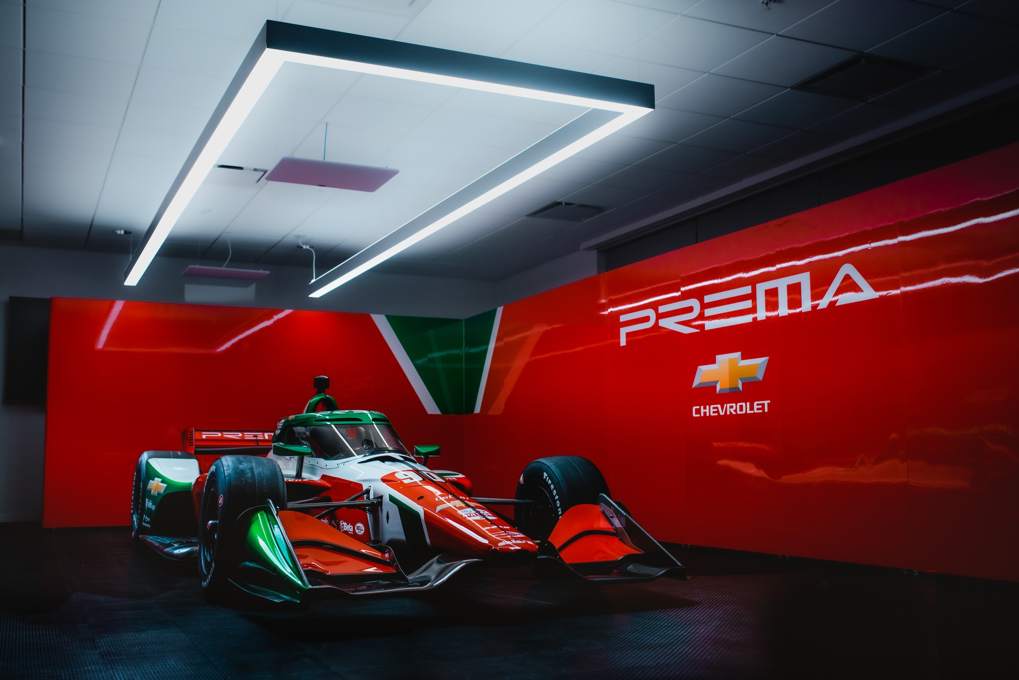 IndyCar: El sueño americano es realidad, Prema presenta El Equip