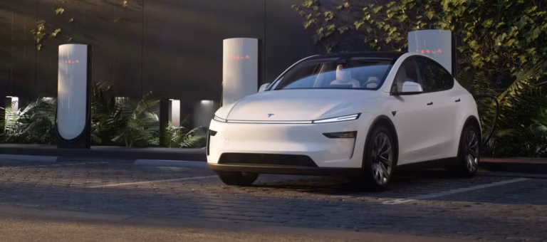 Y finalmente se revela el renovado Tesla Model Y Juniper 2025
