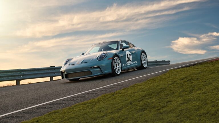 Porsche y RM Sotheby’s subastarán un raro 911 S/T