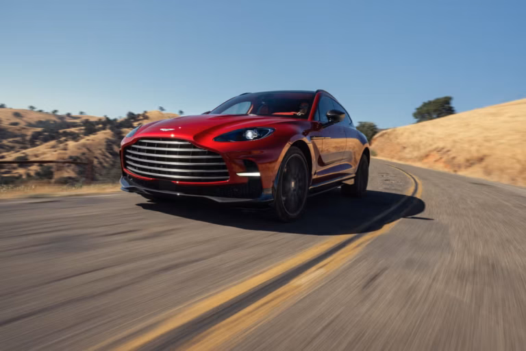 Aston Martin puede fabricar diferentes versiones del DBX para satisfacer a diferentes clientes