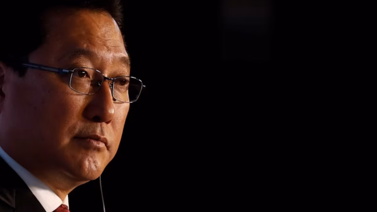 Jun Seki, ejecutivo de Foxconn, sería el candidato sorpresa para el puesto de director ejecutivo de Nissan