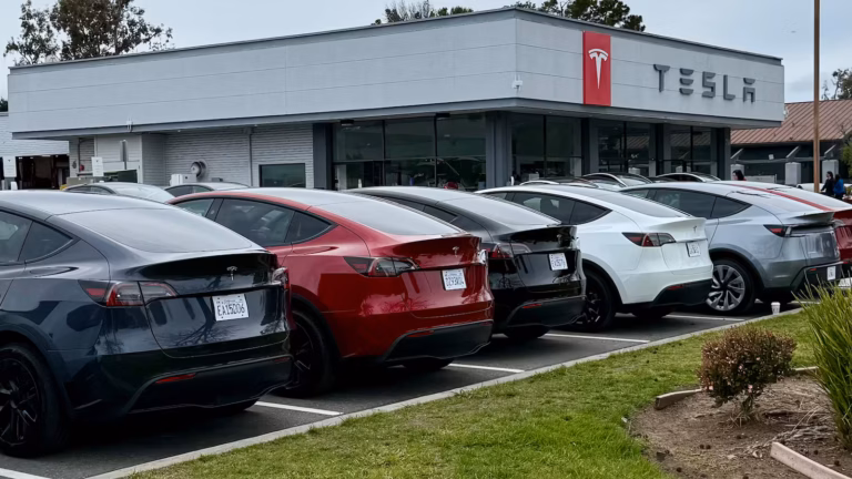Tesla podría beneficiarse de los aranceles de Trump al ofrecer precios más bajos a sus rivales.