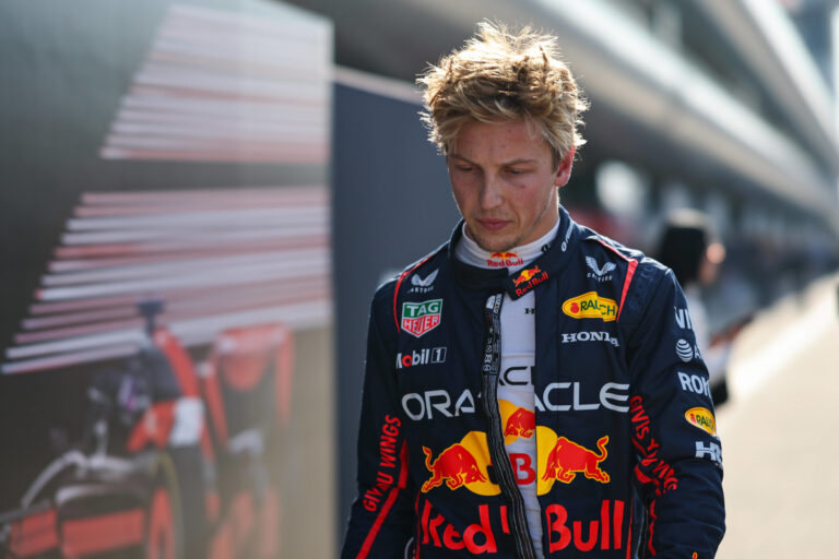 Liam Lawson fue despedido de Red Bull según comunicado oficial del equipo