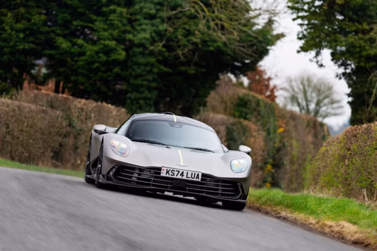 El Aston Martin Valhalla entra en las pruebas finales