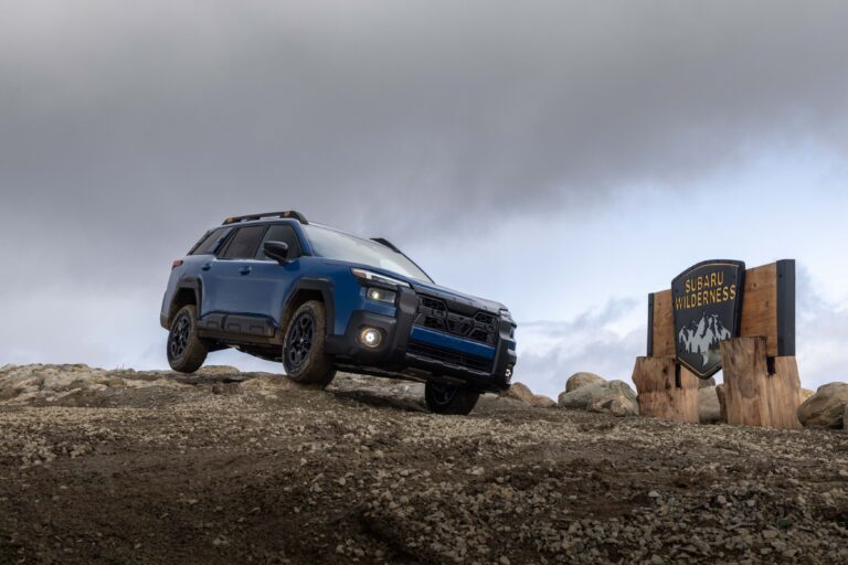 Subaru presenta el nuevo Outback 2026 con un estilo nuevo y audaz, tecnología mejorada y características de seguridad innovadoras.