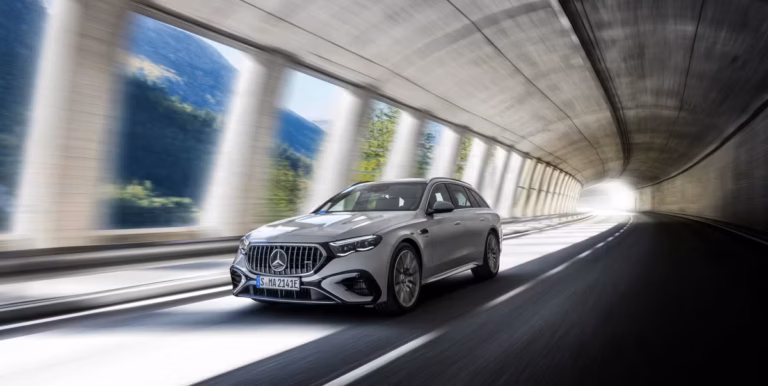 El Mercedes-AMG E53 Hybrid Wagon 2026 llegará a Estados Unidos