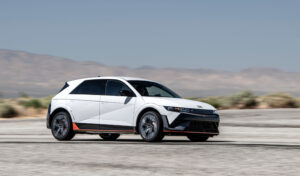 Hyundai IONIQ 5 N competirá en la One Lap of America 2025 con Grassroots Motorsports