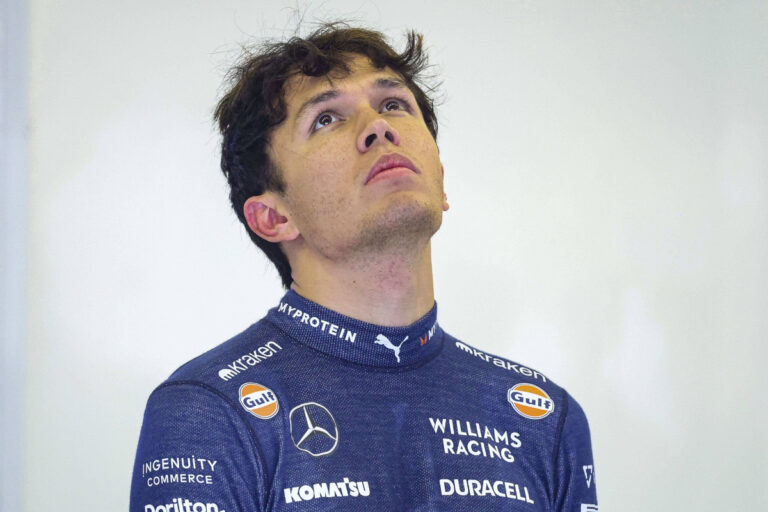 Alex Albon recibe una fuerte multa en el Gran Premio de Bahréin
