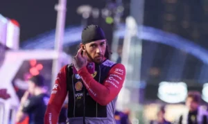 ¿Por qué está tan deprimido Hamilton? Pregúntale a Sainz…
