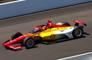 ¡Dos de los tres autos Penske son enviados al final de la parrilla en Indianápolis!