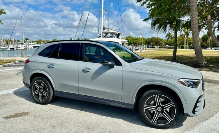 Mercedes-Benz GLC 350e 4MATIC 2025: Elegancia e innovación electrificada