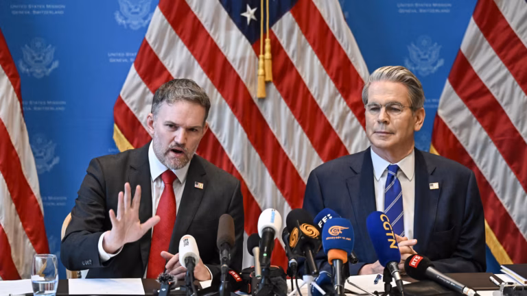 Estados Unidos y China acuerdan reducir aranceles durante 90 días como paso atrás respecto al abismo del desacoplamiento