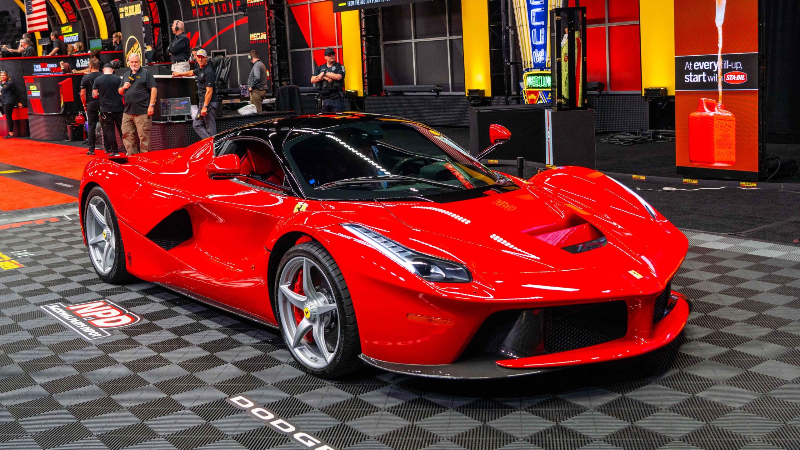 La longeva subasta de Mecum Indy superó los $100 millones por quinto año consecutivo