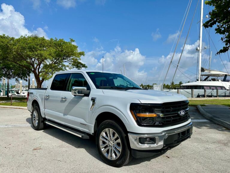 Ford F-150 4×4 SuperCrew 3.5L Híbrida 2025