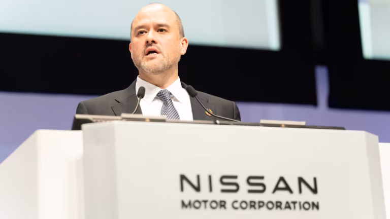 Nissan y Foxconn: una posible alianza para salvar la planta de Oppama