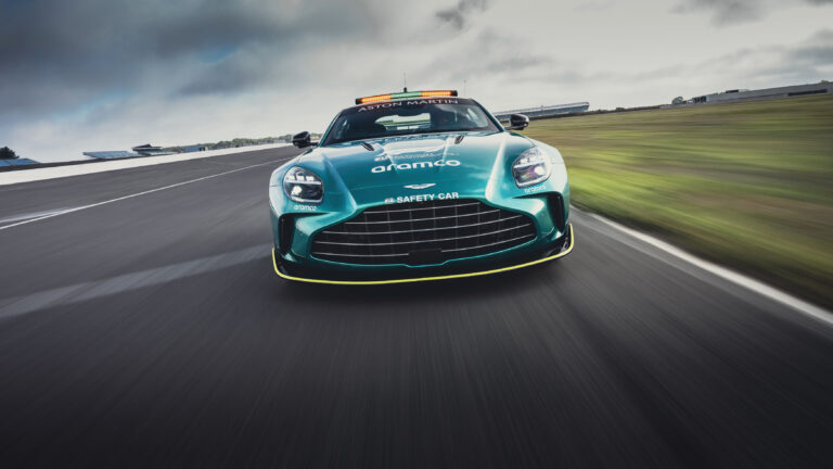 Aston Martin Vantage S debuta como nuevo Safety Car Oficial de la F1 en Zandvoort