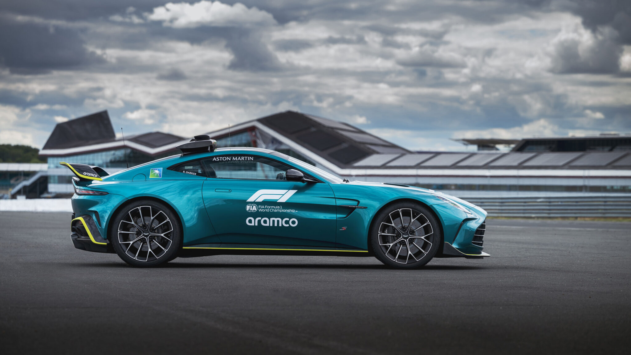 Aston Martin Vantage S debuta como nuevo Safety Car Oficial de la F1 en Zandvoort