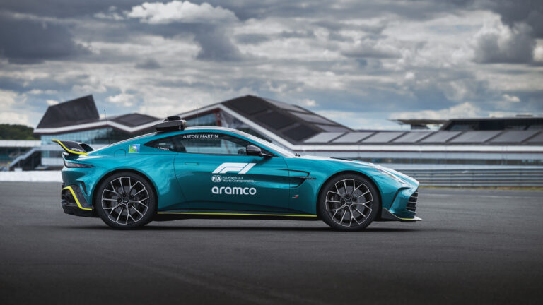 Aston Martin Vantage S debuta como nuevo Safety Car Oficial de la F1 en Zandvoort