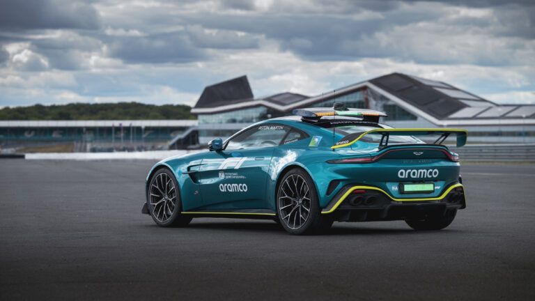 Aston Martin Vantage S debuta como nuevo Safety Car Oficial de la F1 en Zandvoort
