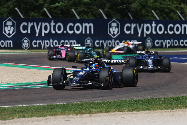 Williams detiene el desarrollo de su monoplaza y apuesta todo a 2026