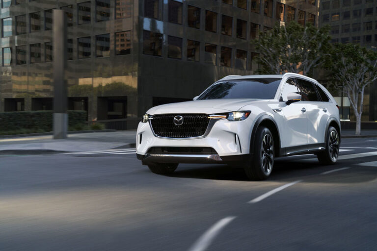 Mazda CX-90 2026: más tecnología, versiones refinadas y nueva identidad premium