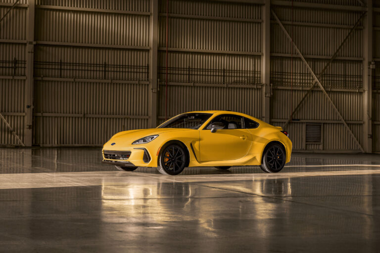 Subaru WRX 2026 y BRZ 2026 Series.Yellow: exclusividad deportiva en amarillo amanecer