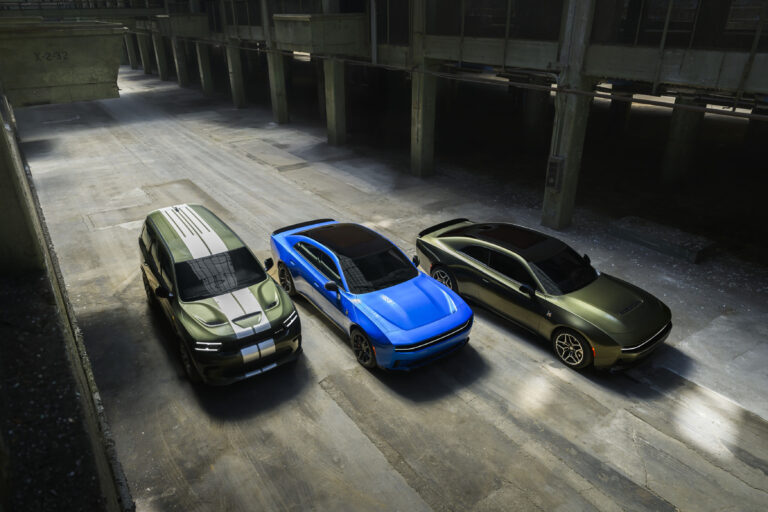 Dodge lanza el sorteo “Ultimate Muscle Car Experience” para vivir la adrenalina en Radford Racing School