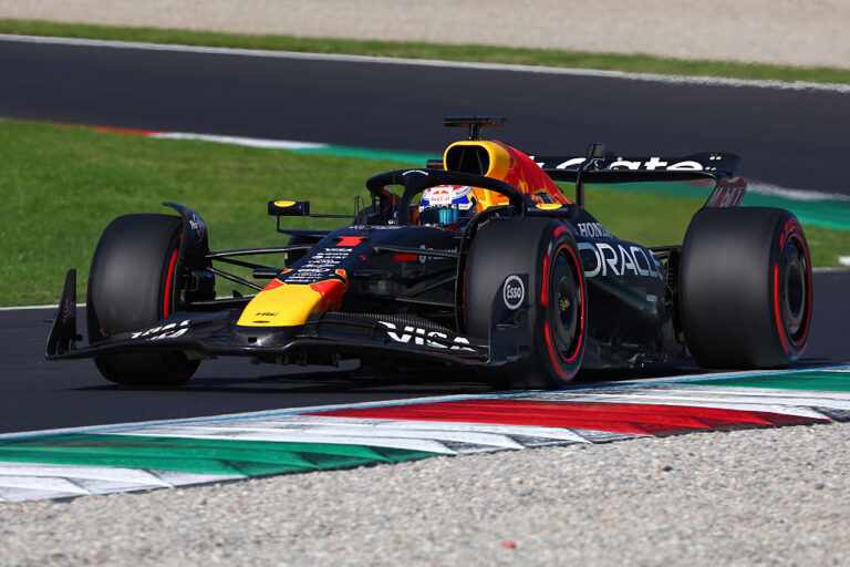 Verstappen arrasa en Monza: victoria, récord histórico y polémica en McLaren