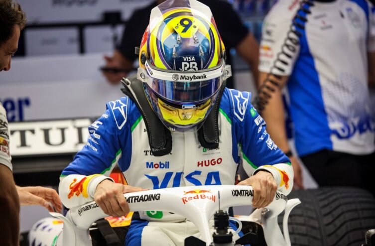 Oscar Piastri es el más rápido en la FP2 de Singapur, en una sesión llena de incidentes
