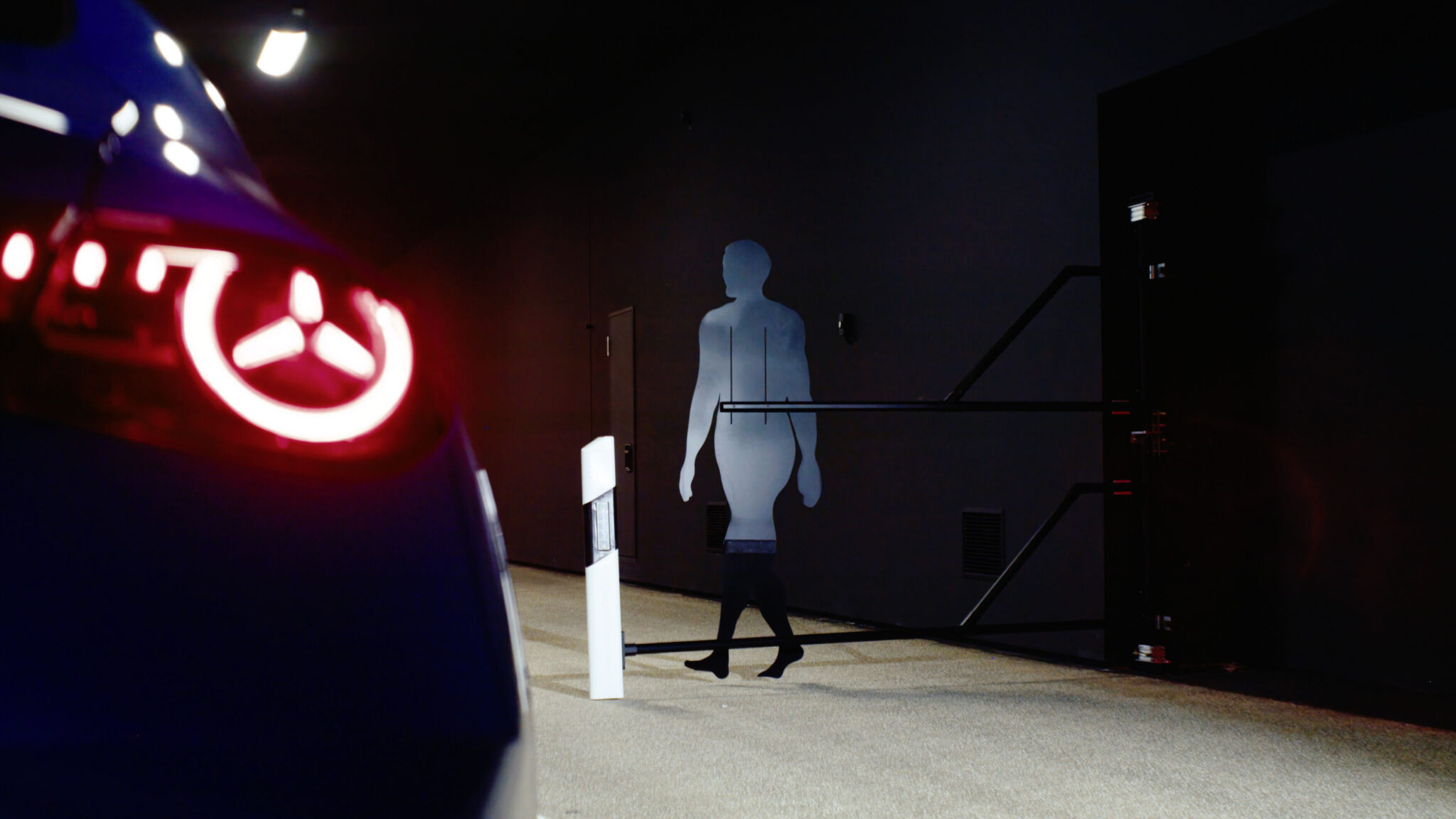 Mercedes-Benz amplía su campo de pruebas en Immendingen con un nuevo centro de iluminación de vanguardia