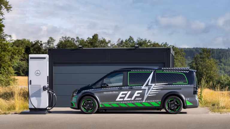 Mercedes-Benz presenta el ELF: un laboratorio rodante para reinventar la carga eléctrica