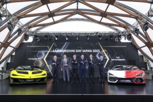 Lamborghini celebra su día en Tokio con el debut del Fenomeno y el Revuelto Ad Personam