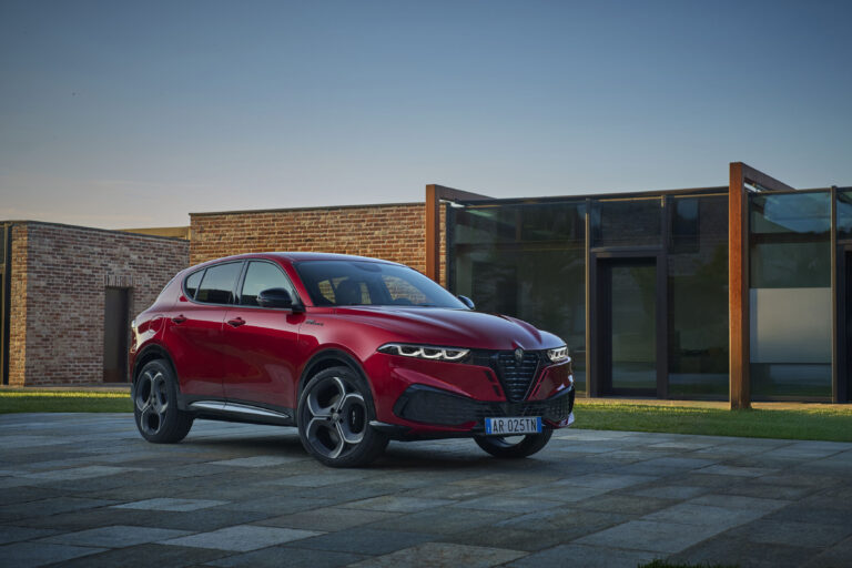 Alfa Romeo Tonale 2026: diseño italiano, refinamiento y nuevas versiones para su SUV más sofisticado