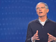 Carlos Tavares cuestiona el futuro de Tesla y predice el retiro de Elon Musk del sector automotriz