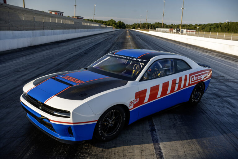 Dodge revive la herencia Hustle Stuff con el nuevo Charger Drag Pak 2026