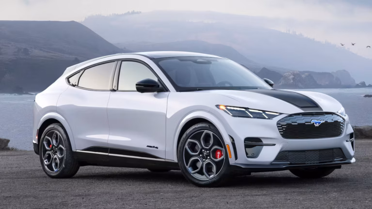 Ford Mustang Mach-E GT California Special: el espíritu de la costa llega a la era eléctrica
