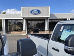 Ventas récord de eléctricos impulsan el crecimiento de Ford en el tercer trimestre