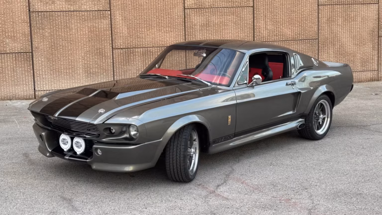 Mecum Auctions regresa a Las Vegas con una nueva edición repleta de clásicos, muscle cars y piezas exclusivas