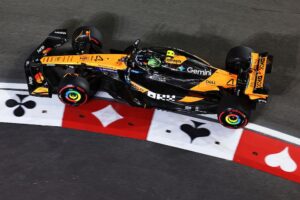 Norris encabeza una FP2 marcada por problemas en pista y dos banderas rojas en Las Vegas