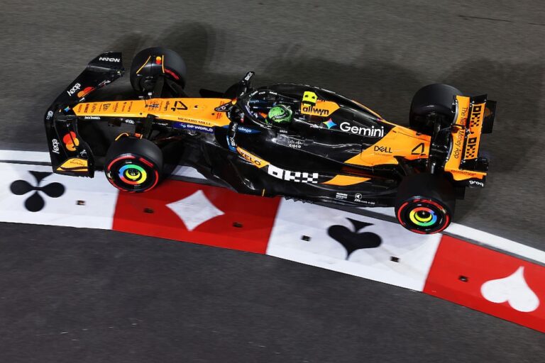 Norris encabeza una FP2 marcada por problemas en pista y dos banderas rojas en Las Vegas