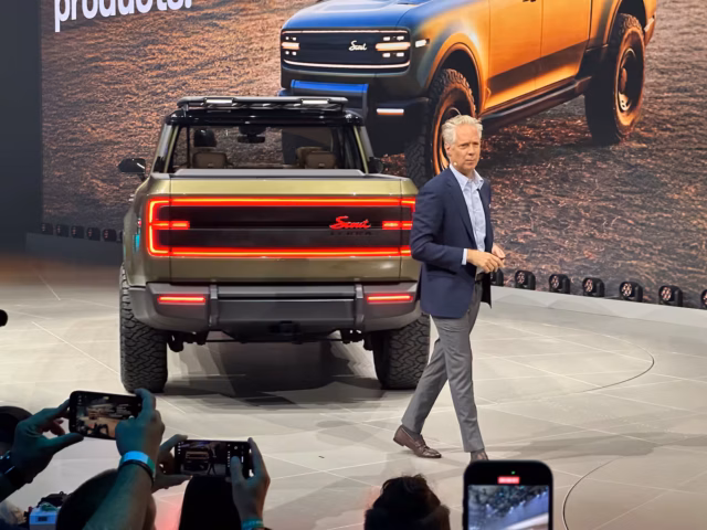 Concesionarios de Volkswagen en EE. UU. en tensión por el modelo de ventas directas de Scout Motors