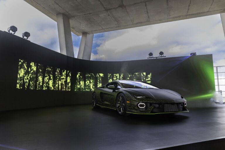 Lamborghini presenta un Temerario Ad Personam exclusivo en Miami Beach: 320 horas de pintura cristal y un enfoque extremo en personalización