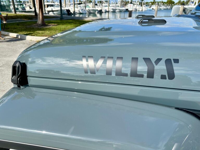 Jeep Gladiator Willys 4X4