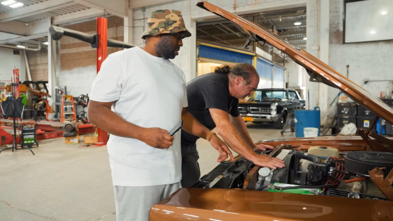 Mecum Kissimmee 2026: La colección Funkmaster Flex será uno de los grandes atractivos de la mayor subasta de autos de colección del mundo